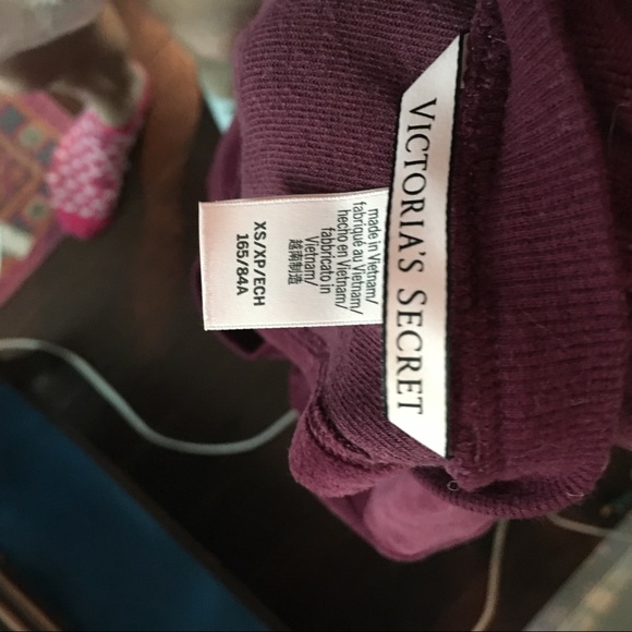 Victoria’s Secret Top - Picture 3 of 5